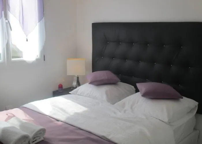 La p\'tite maison du Chateau